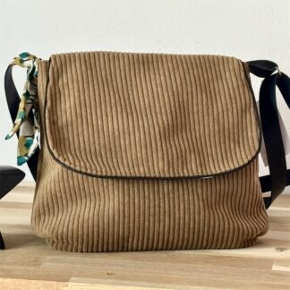 Sac besace en velours cotelé tabac