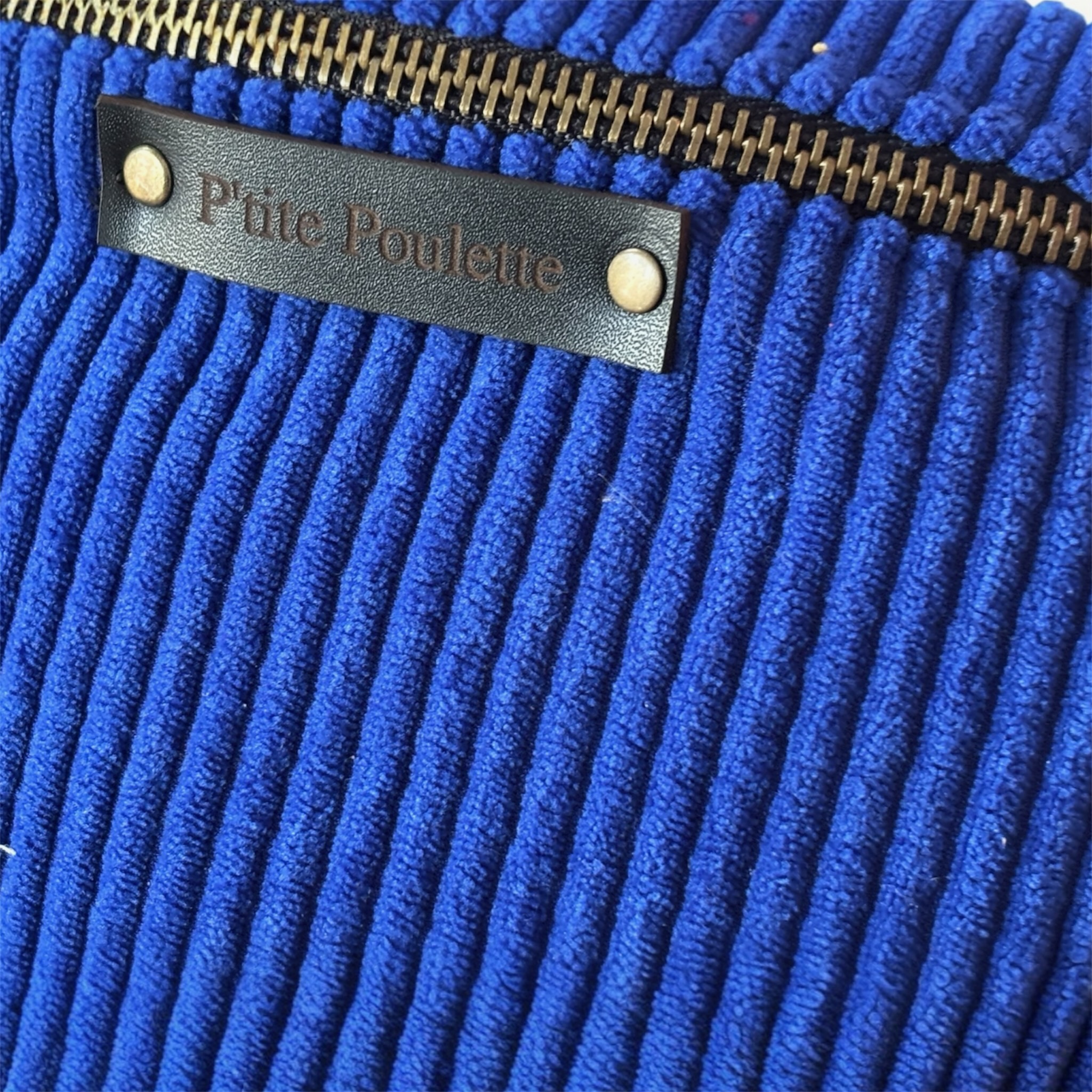 Sac banane en velours côtelé bleu roi – Création artisanale française – Image 3