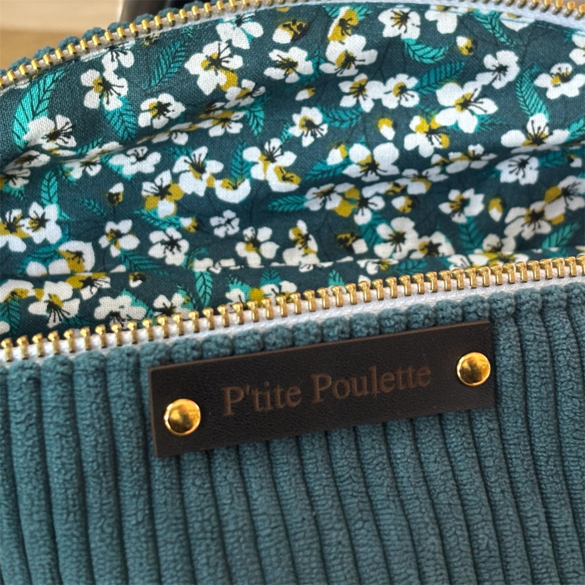 Sac banane en velours côtelé bleu vert – Création artisanale française – Image 4