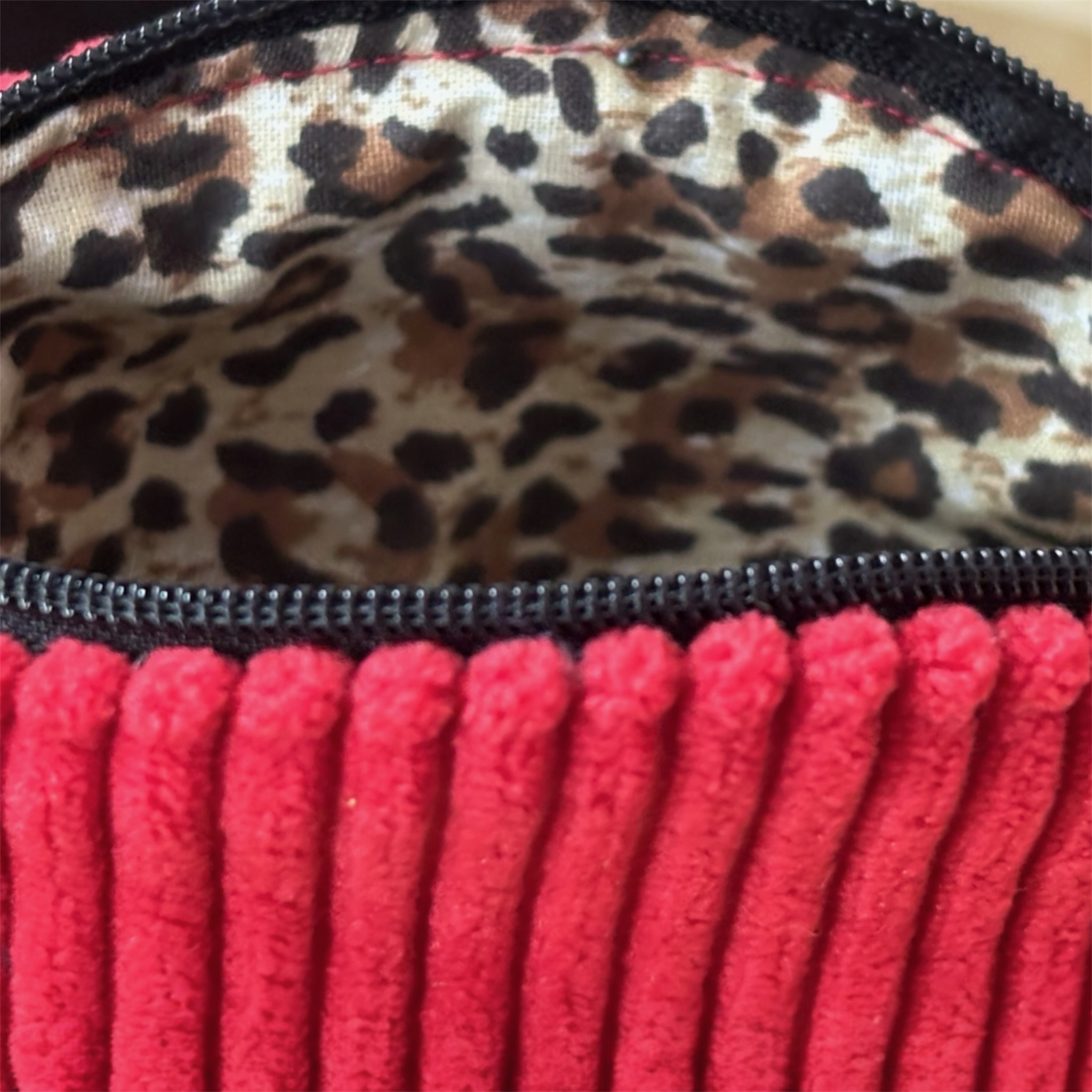 Porte-monnaie en velours côtelé rouge – Création artisanale française – Image 4