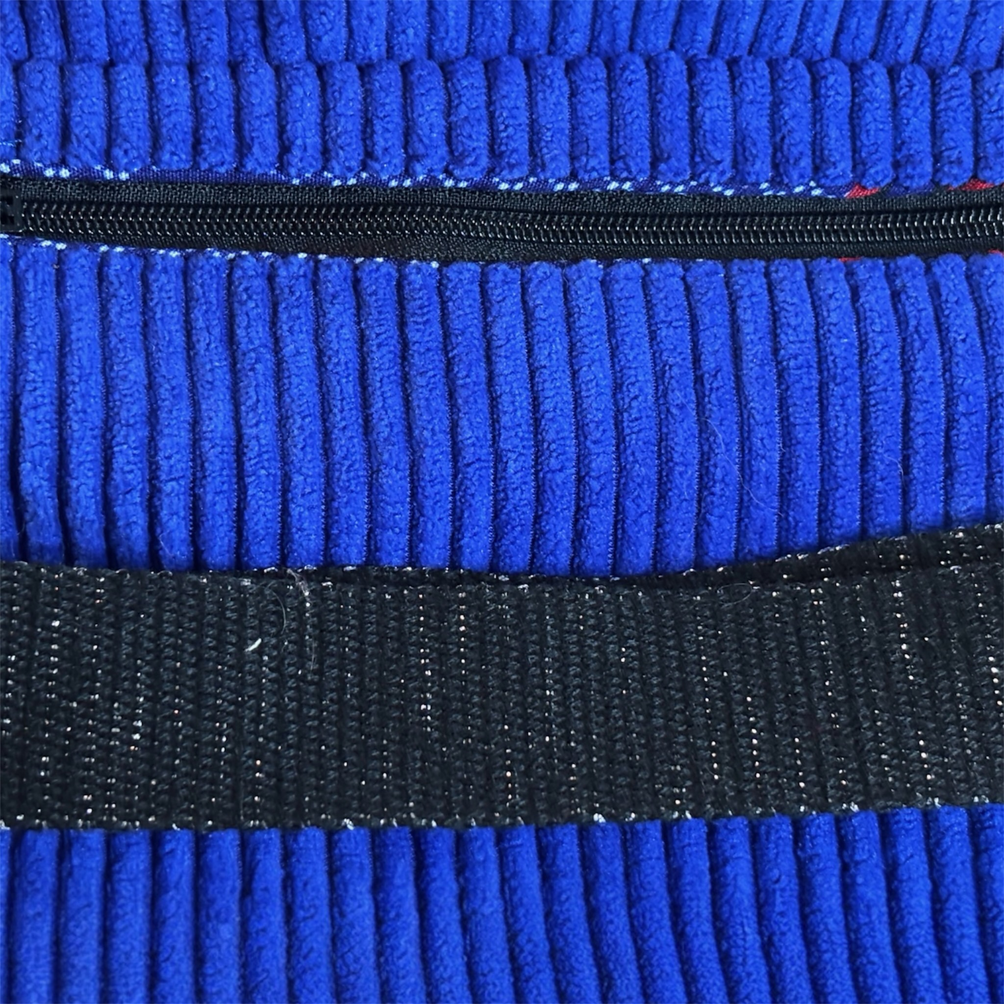 Sac banane en velours côtelé bleu roi – création artisanale française P’tite Poulette