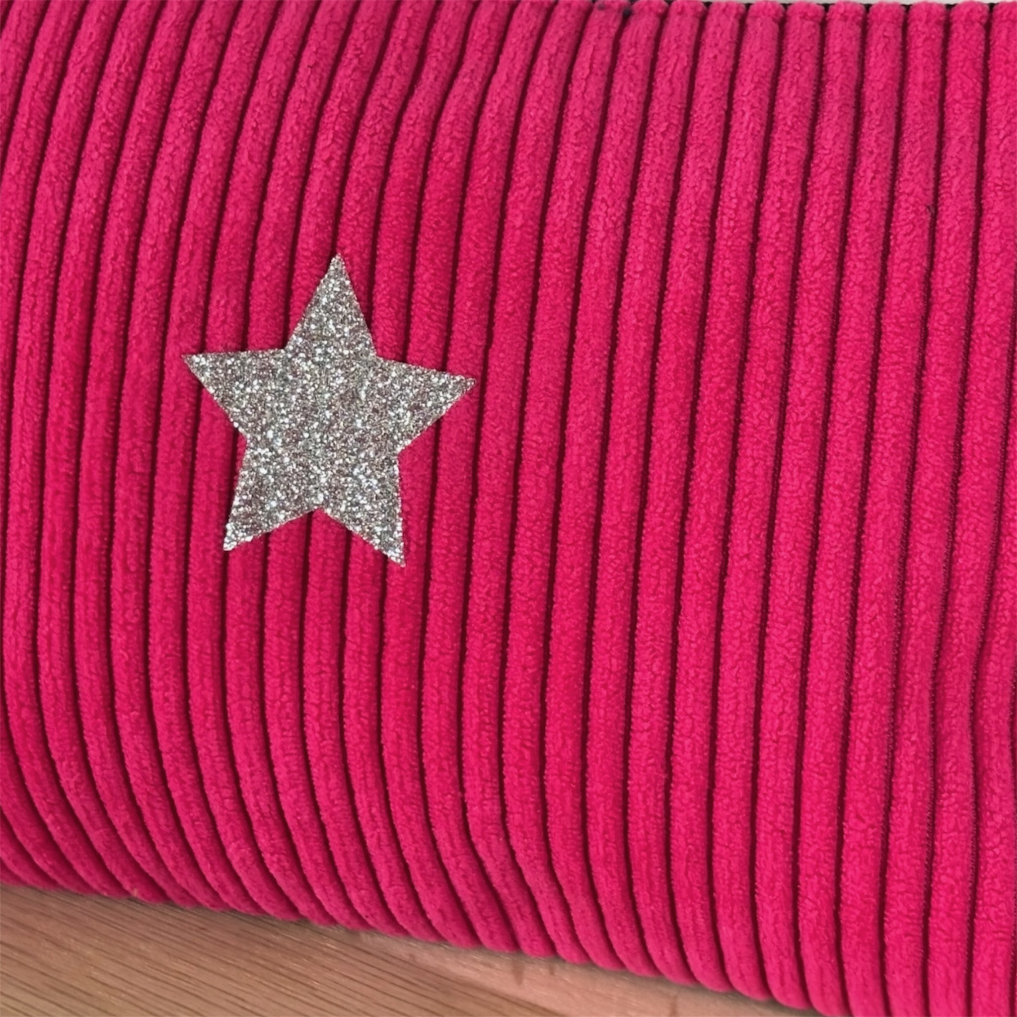 Trousse en velours côtelé rose vif- Création artisanale Française – Image 2