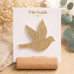 Broche hirondelle pailletée – Création artisanale française